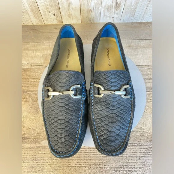 Donald Pliner Victor Mens Casual Shoes Embossed Black Leather Loafers Size 9M - Picture 2 of 15
